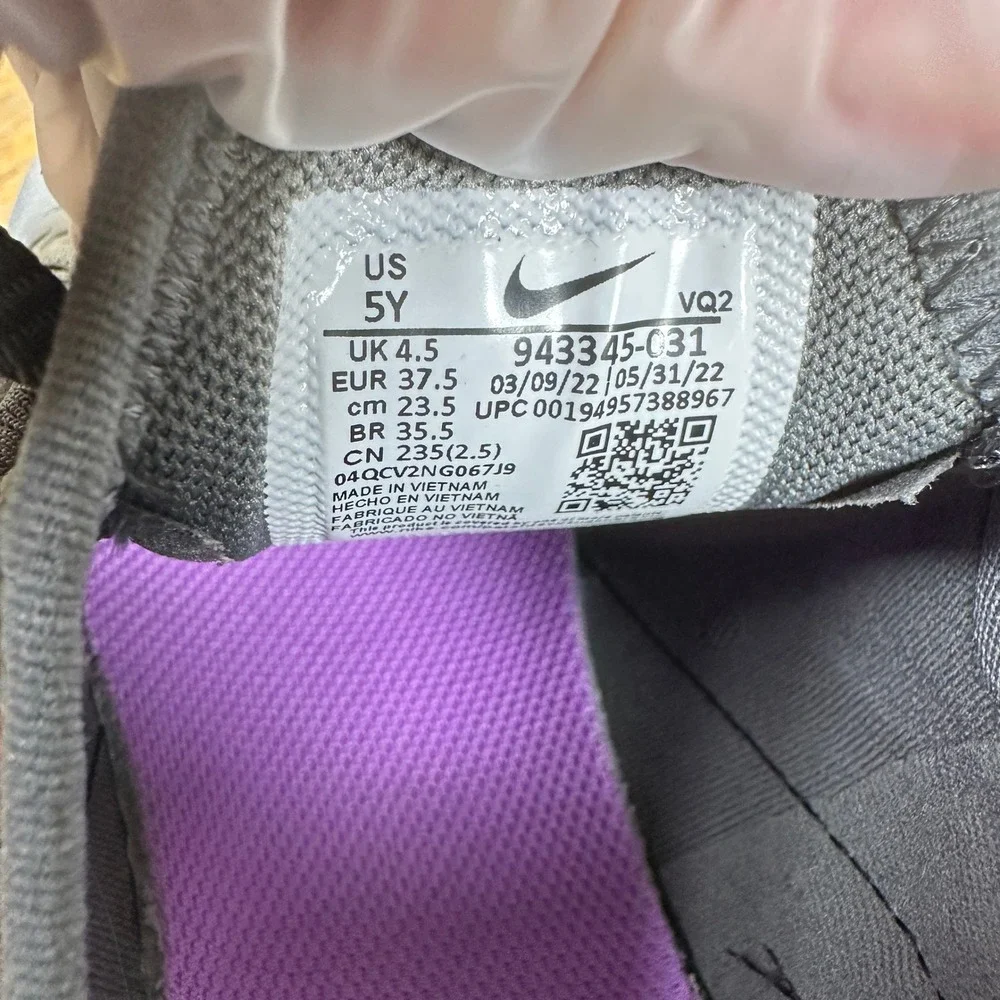 Nike Air Max 270 Grey Pink Black Womens Running Shoes 943345-031 Size 6.5